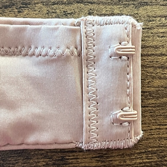 SKIMS Wireless Form Push Up Plunge Bra Clay Tan Size 40C New - Picture 10 of 15